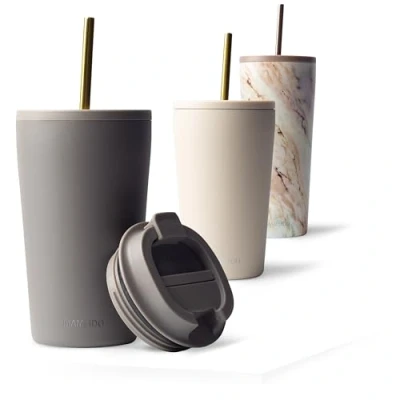 Obrázek MAMEIDO Termohrnek s brčkem 470 ml &amp; 700 pohárek na pití víčkem a z ušlechtilé oceli dvoustěnně izolovaný, zabezpečený proti vytečení hrnek kávu to go (Taupe Grey, 0,47l)