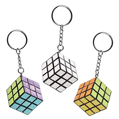 Obrázek Baker Ross Přívěšek na klíče &quot;Kostka puzzle k vybarvování (balení 4 ks) ozdobení a připevnění kroužky tašky