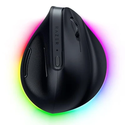 Obrázek Razer pro Click V2 Vertical Vertikální ergonomická bezdrátová myš praváky KI Prompt Assistenz 30K optický senzor Windows &amp; Mac (až 6 měsíců výdrž baterie, 9 tlačítek) černá