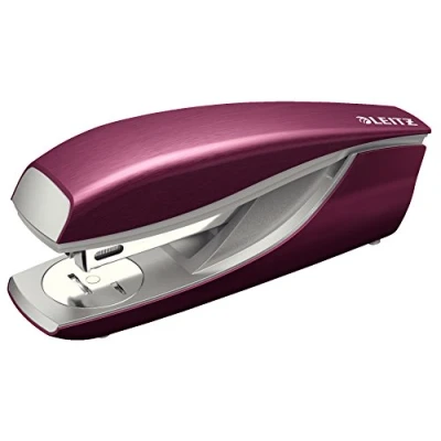 Obrázek Leitz Kancelářská sešívačka z kovu, na 30 listů, vč. sponek, ergonomický design, granátově červená, série stylů, 55620028