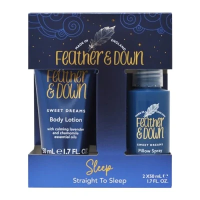 Obrázek Feather &amp; Down Dárková sada &quot;Straight to Sleep&quot; (50 ml sprej na polštář 50 tělové mléko) Perfektní duo usnutí, obohacené o éterickou levandulovou a heřmánkový olej. Přírodní extrakty.