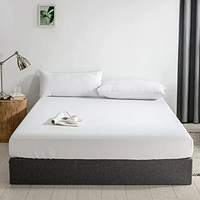 Obrázek Good Nite napínací prostěradlo 180 x 200 cm bílé polyesterové 30 extra hloubka kapesní měkké a prodyšné Lze prát v pračce