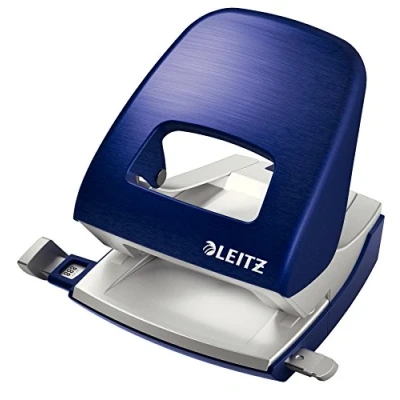 Obrázek Leitz Kancelářská děrovačka z kovu, na 30 listů, příložník s údaji o formátu, ergonomický design, titanově modrá, stylová série, 50060069