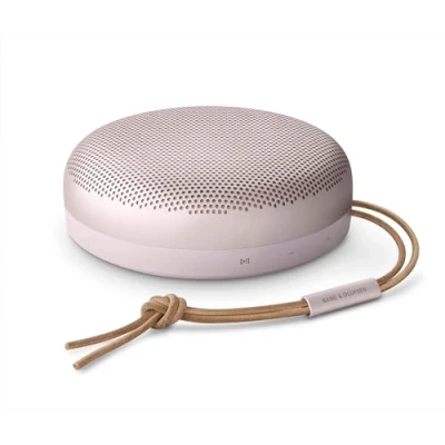 Obrázek Bang &amp; Olufsen Beosound A1 (2. gen) bezdrátový přenosný IP67 vodotěsný Bluetooth reproduktor s 360stupňovým zvukem, hlasový asistent Alexa Voice Assistant a reproduktor, výdrž baterie 18 h růžový