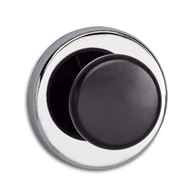 Obrázek Maul magnet s knoflíkem Ø 6,7 x 3,5 cm Silný přilnavostí 12 kg použitelný jako věšák na šaty, věšáky a držák tašky kulatý pro lednici, magnetická tabule stříbrný