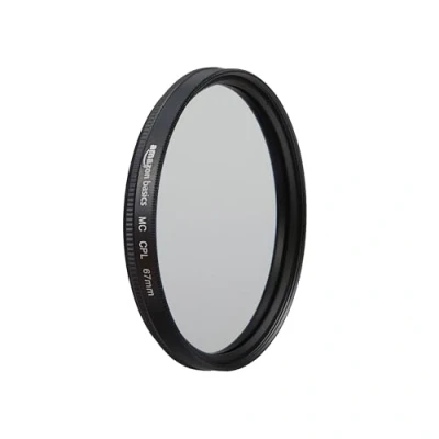 Obrázek Amazon Basics 67 mm Circular polarizační ochranný filtr pro hlubší barvy, snížení oslnění a odrazů, několikanásobně povrstvený, chrání před prachem, nečistotami poškrábáním