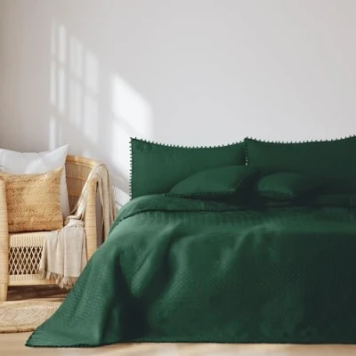 Obrázek AmeliaHome přehoz na postel s bambulkami 260 x 280 cm oboustranný ultrazvukový prošívaný polyester Meadore tmavě zelený