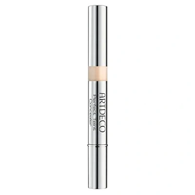Obrázek ARTDECO Perfect Teint Concealer tekutý korektor pro zakrytí kruhů pod očima 1 x 1,8 ml