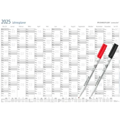 Obrázek STAEDTLER Roční plánovač Lumocolor sada 2025, nástěnný kalendář lze setřít za sucha, velikost DIN A1, vč. tužek a svorek na tužky, speciální edice, 641 JPAMZW