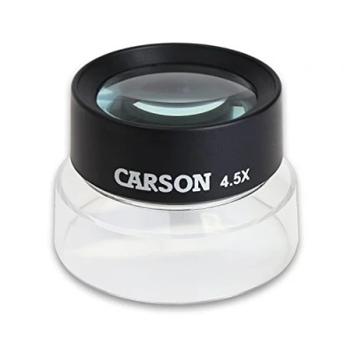 Obrázek Carson LumiLoupe 4,5X stojací lupa, ideální pro prohlížení mincí, známek, fotografií, miniatur, diapozitivů, elektroniky (LL 55)