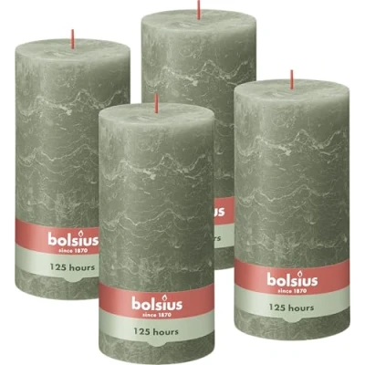 Obrázek Bolsius Rustikální válcová svíčka XXL zelená 4 kusy 20 x 10 cm Dekorace Svíčky do domácnosti délka hoření 125 hodin bez zápachu Obsahuje přírodní rostlinný vosk palmového oleje