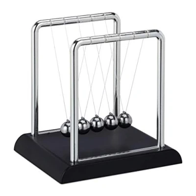 Obrázek Relaxdays Newton Pendel, klasické kuličkové perlo, 5 kuliček, fyzika dekorace pro kancelář a psací stůl, kyvadlo, stříbrná, V x H: 13,5 11,5 cm