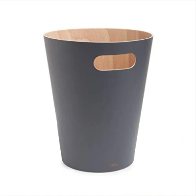 Obrázek Umbra Woodrow odpadkový koš dvoubarevný dřevěný na papír do kanceláře, koupelny, obývacího pokoje apod., objem 7,5 l, přírodní/espresso