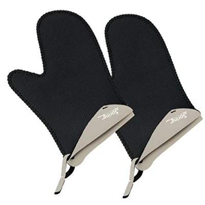 Obrázek Spring GRIPS chňapky žáruvzdorné neopren 40 až 250 C protiskluzové univerzální velikost, 23 x 15 cm černá, šedá sada rukavic