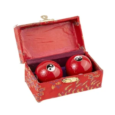 Obrázek lachineuse Rotes Qi Gong Kugeln Set Yin Yang Chinesische Anti Stress Kuglen aus Emaille ⌀ 45 mm Zen Entspannungs Geschenkset Asiatisches Objekt Japan China Deko Feng Shui Farbe Rot