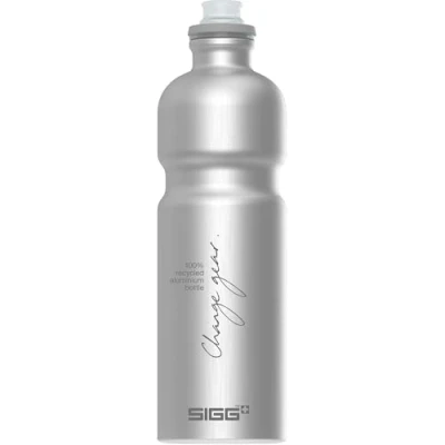 Obrázek SIGG Hliníková cyklistická láhev Move MyPlanet™ (0,75 L), klimaticky neutrální a nepropustná na pití, lehká jako pírko sportovní z hliníku, Made in Switzerland