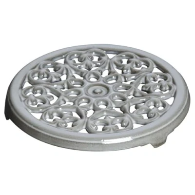 Obrázek STAUB Podložka pod hrnec Lilie 23 cm, litina, grafitově šedá