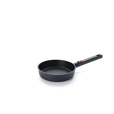 Obrázek Woll Eco Logic QXR litá plochá pánev indukční, Ø 20 cm, výška 5 s odnímatelnou rukojetí vhodná pro všechny typy sporáků, bez PFAS, nepřilnavá úprava, hliníková litina, do trouby, černá