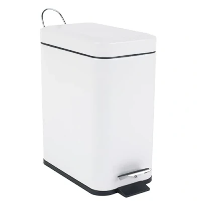 Obrázek Beldray LA041173WHT Treteimer für Badezimmer Abfalleimer mit rechteckigem Soft Close Deckel, Küchen /Schlafzimmer /Büro, herausnehmbarer Inneneimer, 5 L, schlankes, tragbarer Tragegriff, Weiß