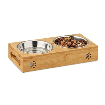 Obrázek Relaxdays Double Dog Feeding Station s možností krmení pro malé psy, 2 misky V po 300 ml, zvýšené, bambus a ušlechtilá ocel, x H: 6,5 31,5 15 cm, přírodní/stříbrná, 1 kus