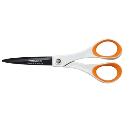 Obrázek Fiskars Nepřilnavé univerzální nůžky, délka: 18 cm, pro praváky i leváky, titanová povrchová úprava / čepel z nerezové oceli plastové rukojeti, bílé/oranžové, 1004720