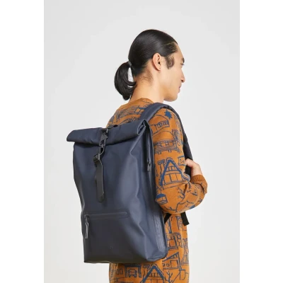 Obrázek Rains Rolltop Rucksack Unisex Batoh, Velikost: One Size, Navy