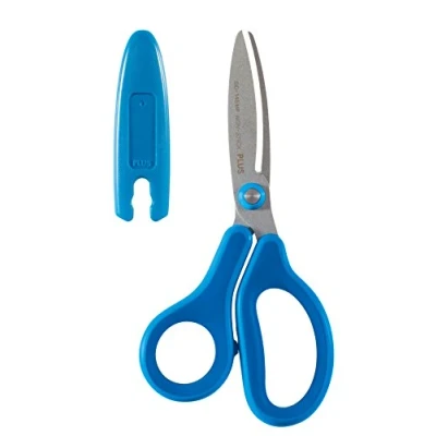 Obrázek PLUS Japan, nůžky Fitcut Curve Kids v modré barvě pro praváky, balení 1 ks (1x nůžky)