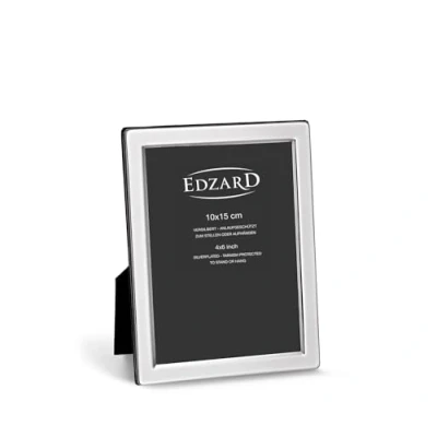 Obrázek EDZARD fotorámeček Salerno na fotografii 10 x 15 cm, ušlechtilé postříbřené, s ochranou proti zčernání, se sametovou zadní částí, vč. 2 závěsů, pro postavení a zavěšení