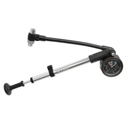Obrázek BETO Čerpadlo na kolo, tlumicí čerpadlo s manometrem a odvzdušňovacím ventilem, ruční pumpička, 400 psi/28 bar, AV/Auto ventil / Schrader/Americký ventil, stříbrná/černá