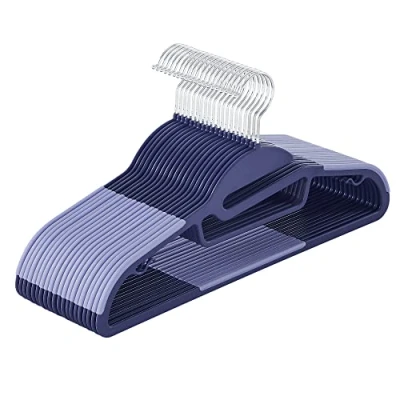 Obrázek SONGMICS Ramínko na šaty plast, sada 20 ks, ramínka s otvorem ve tvaru U, šetří místo, 0,5 cm silné, 41,5 široké, háčky otočné o 360, tmavě modré světle CRP041C02