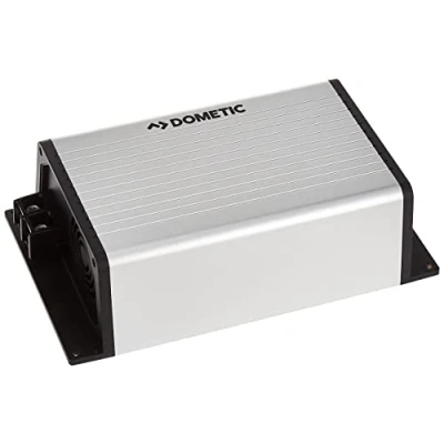 Obrázek DOMETIC DCC 1212 40 Nabíjecí měnič z 12 V na V, A, zajišťuje optimální stav nabití napájecí baterie během jízdy, jednoduché přizpůsobení většině typů baterií