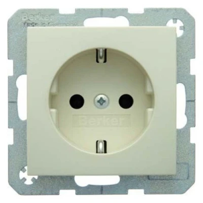 Obrázek Berker SCHUKO zásuvka ws/gl 47438982 B.1;B.3; B.7;S.1 4011334277569