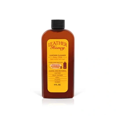 Obrázek Čistič kůže od Leather Honey: čistič na oděvech, nábytku, ve vnitřním vybavení vozidla, botách a doplňcích z umělé pravé kůže. Koncentrát po zředění vydá cca 950 ml.