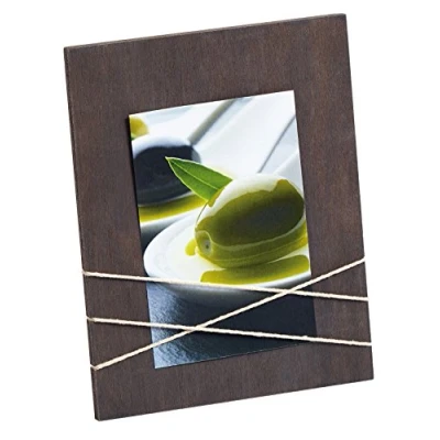 Obrázek walther design Rámeček hnědý až 13 x 18 cm dřevěný portrétní rám s držákem na šňůrku La Casa YO111P