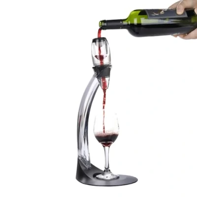 Obrázek NK Weindekanter Set + Ständer Weinbelüfter mit Filtration, Acrylmaterial, eingebautem Filter, inklusive Weinglashalter und Stoffbeutel, Höhe 41 cm, Schwarz