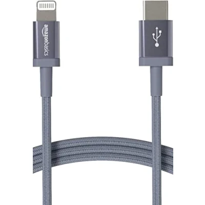 Obrázek Amazon Basics USB C na Lightning, pletený nylon, nabíjecí kabel certifikovaný MFi pro iPhone 13/12/11/X/XS/XR/8, tmavě šedá, 0,9 m, s chytrým telefonem
