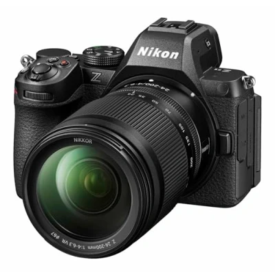 Obrázek Nikon Z5II Kit Z 24 200 mm 1:4 6.3 VR (plný formát, 24,5MP, senzor shift stabilizátor obrazu (5 os), rozpoznání motivy, 3D sledování, cloudová služba zdarma)