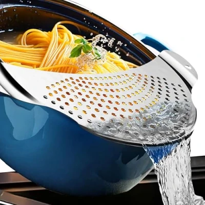 Obrázek 4smile sítko na nudle z ušlechtilé oceli jako pomůcka odlévání hrnců do Ø 26 cm ploché odkapávání šetří místo, funkční pro vylévání těstovin, brambor, zeleniny