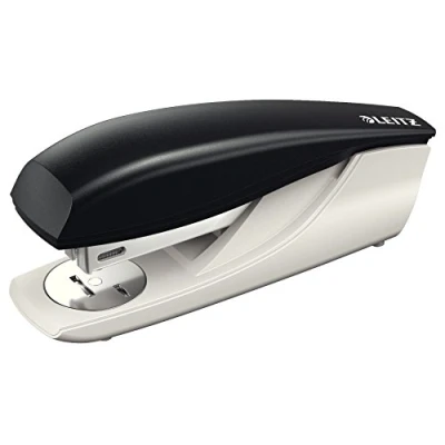 Obrázek Leitz NeXXt kancelářská sponkovačka z kovu, pro 30 listů, ergonomický design s ukazatelem doplňování, vč. svorek, černá, 55000095