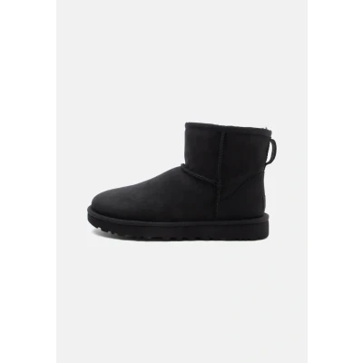 Obrázek UGG Classic MINI Kotníkové boty, Ženy, Velikost: 36, Black boty