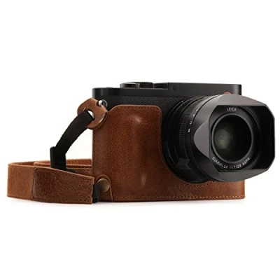 Obrázek MegaGear MG1401 Leica Q P, (Typ 116) Ever Ready Poloviční taška z pravé kůže s popruhem na nošení hnědá