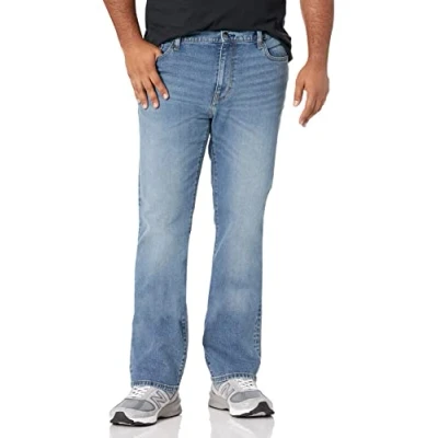 Obrázek Amazon Essentials Herren Bootcut Jeans mit schmaler Passform, Helle Waschung, 32W / 32L