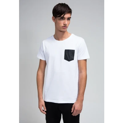 Obrázek Urban Classics Leather Imitation Pocket Jednoduché tričko, Muži, Velikost: Large, White/black
