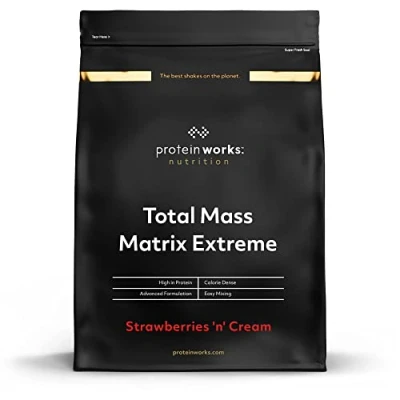 Obrázek Protein Works Total Mass Matrix Extreme 975 Kalorien pro Portion Weight Gainer Shakes Zum Zunehmen 32 Servings Erdbeer Sahne 1.325kg