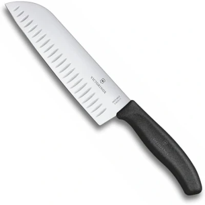 Obrázek Victorinox Swiss Classic, Profi nůž Santoku, extra ostrá čepel, kulový brus, 17 cm, plastová rukojeť, nerezová ocel, černý