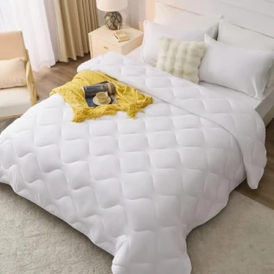 Obrázek WAVVE Přikrývka 200 x cm celoroční deka 4 roční období, prošívaná 270 gsm mikrovlákno cm, super měkká na spaní prodyšná bílá