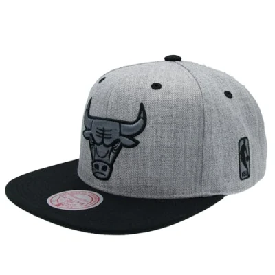 Obrázek Mitchell &amp; Ness Snapback Cap Broad II Chicago Bulls šedá, Šedá
