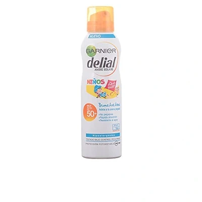 Obrázek GARNIER DELIAL Children&#039;s Sensitive Advanced ochranný sprej proti písku pro jasnou, citlivou pokožku, vysoká ochrana IP50+, 150 ml