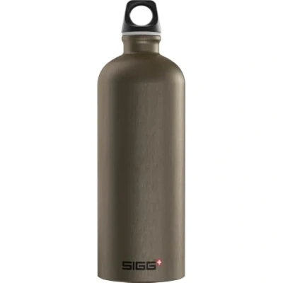 Obrázek SIGG Hliníková láhev na pití Traveller Smoked Pearl certifikováno klimaticky neutrální vhodná pro sycené nápoje odolná proti vytečení lehká jako pírko bez BPA outdoor šedá 1 l