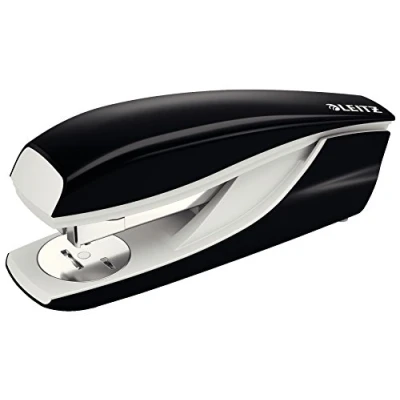 Obrázek Leitz Kancelářská sešívačka z kovu, na 40 listů, vč. sponek, ergonomický design, černá, série NeXXt, 55220095